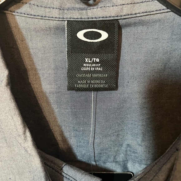 Mens NWT Oakley Gray Casual Short Sleeve Button Up Shirt Size XL - Picture 4 of 7